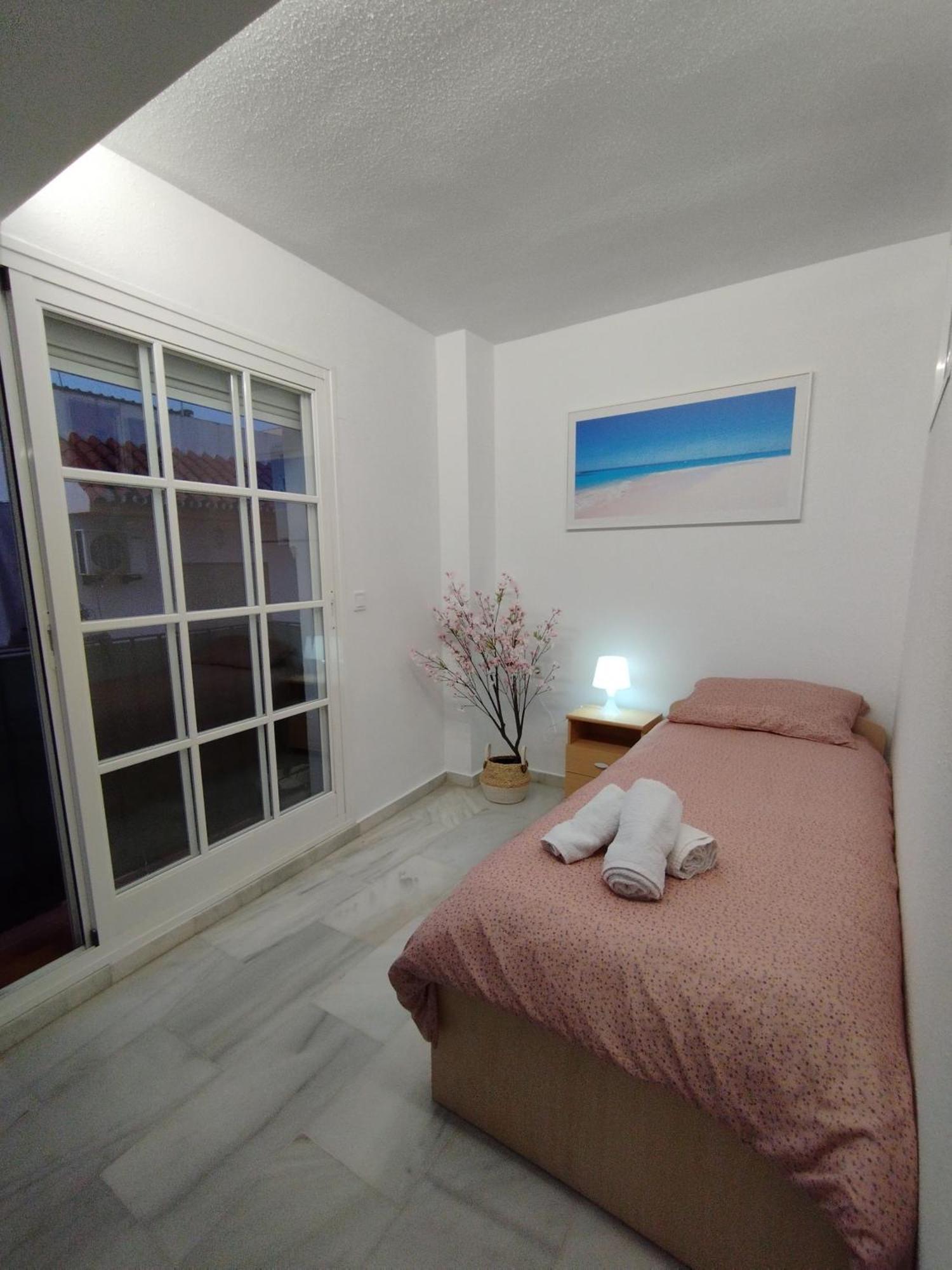 Apartamentos Playacala La Cala Del Moral Eksteriør billede